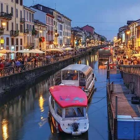 Navigli-bocconi Spazio Luce Design * Milão